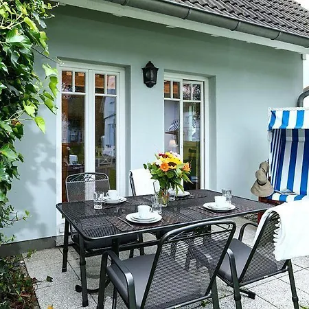 Prázdninový dům Seepferdchen, 23a, Haus Zingst 23a Ostseebad Nienhagen
